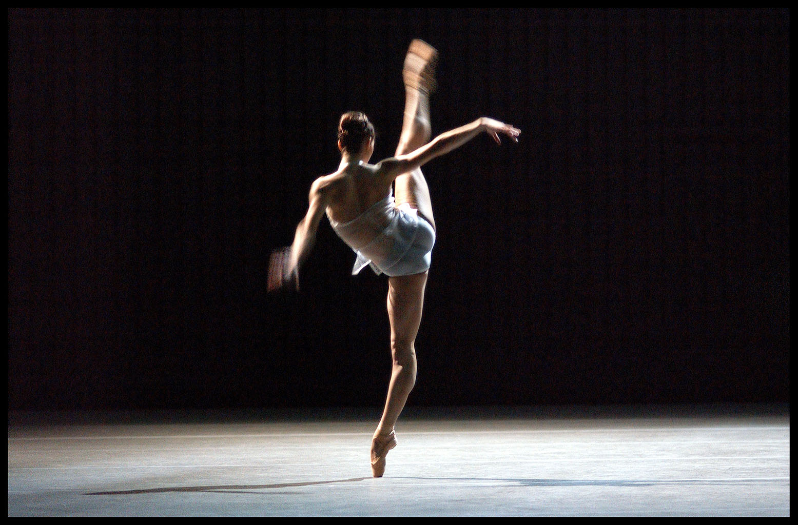 Grey Areas, Het Nationale Ballet, David Dawson, 2002 dancer Sofiane Sylve